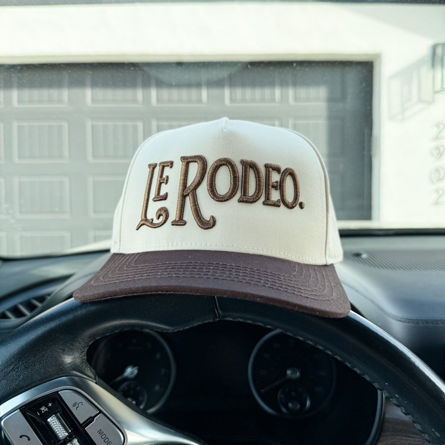 Le Rodeo - Trucker Hat