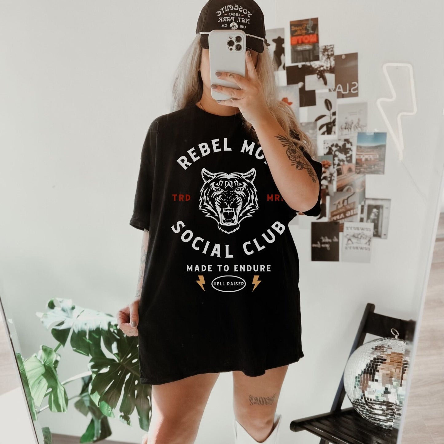 Rebel Mom Social Club | Comfort Tee - Coco & Rho