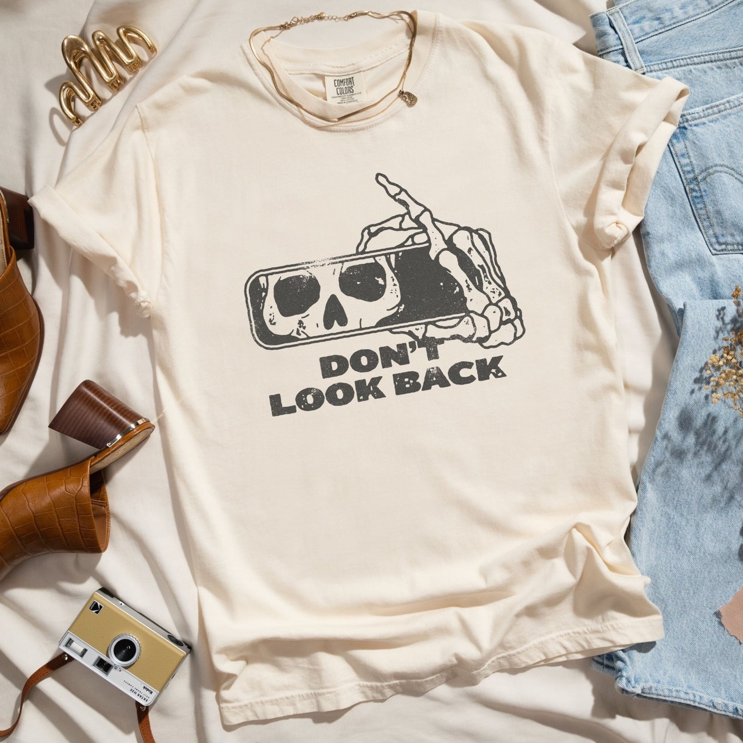 Don't Look Back | Comfort Tee - Coco & Rho