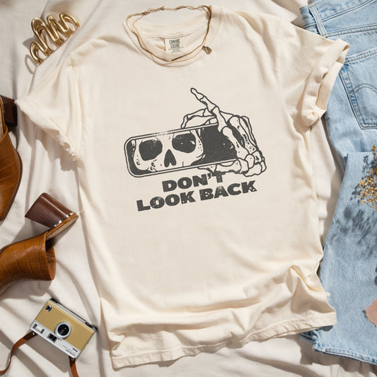 Don't Look Back | Comfort Tee - Coco & Rho