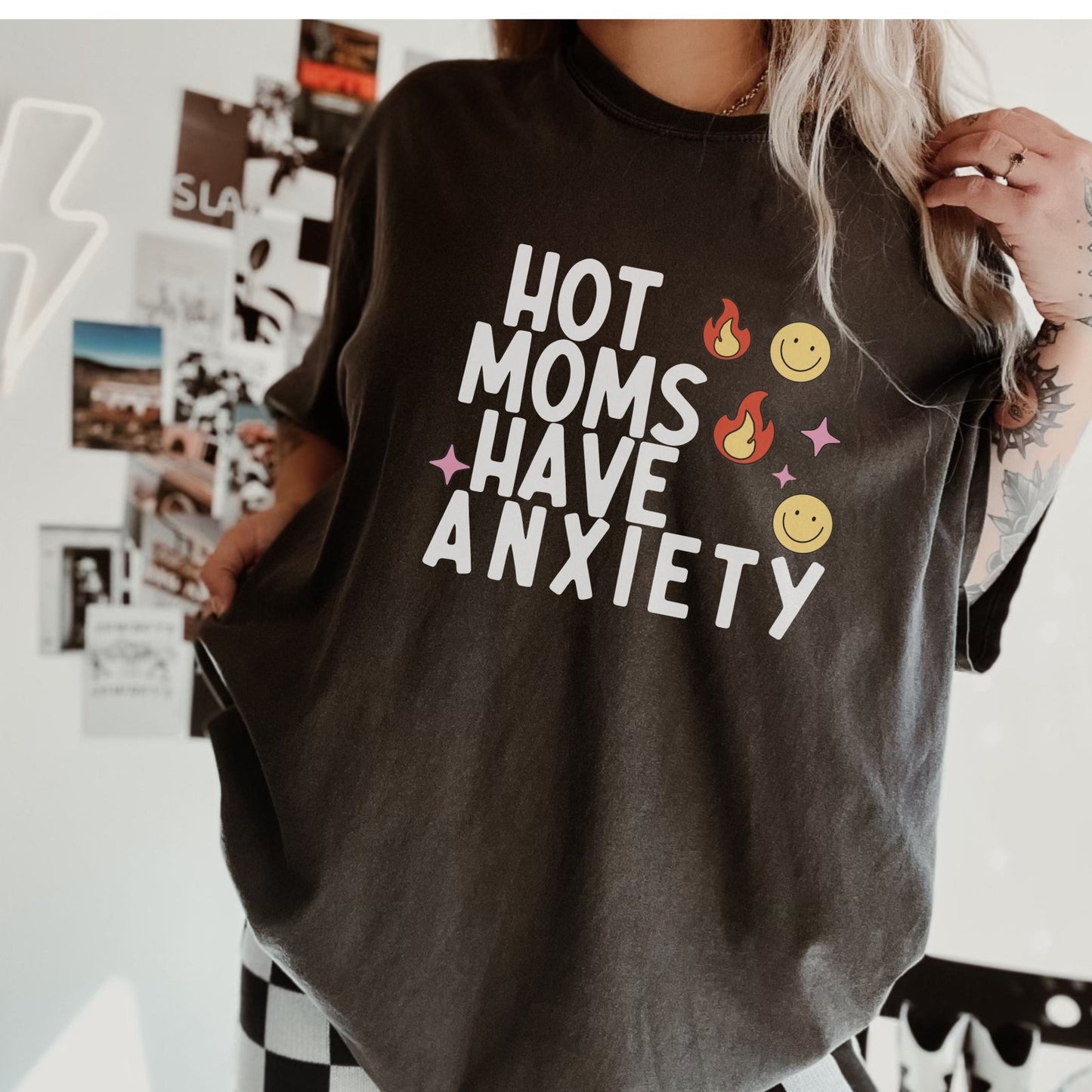 Hot Moms Have Anxiety | Comfort Tee - Coco & Rho