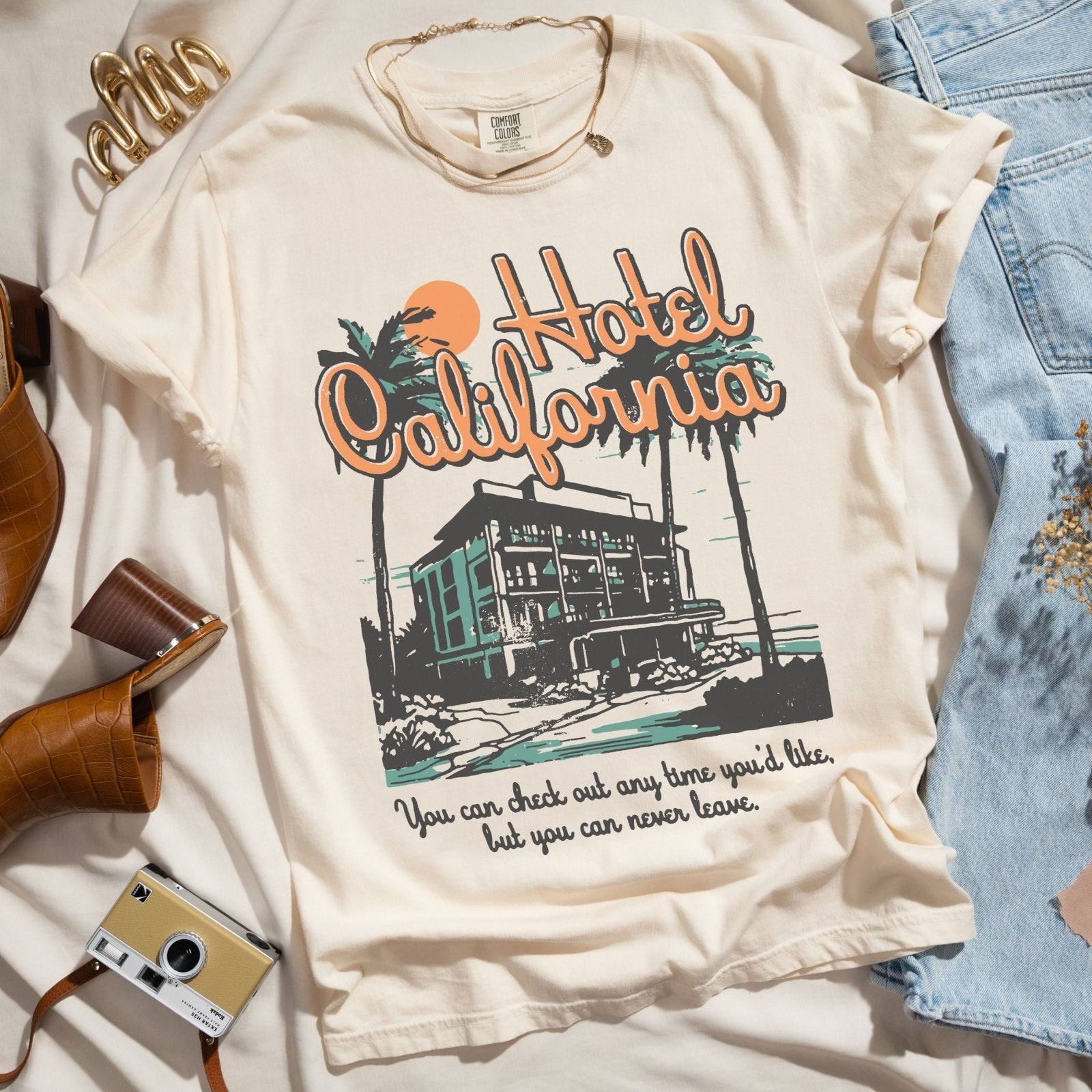 Hotel California | Comfort Tee - Coco & Rho