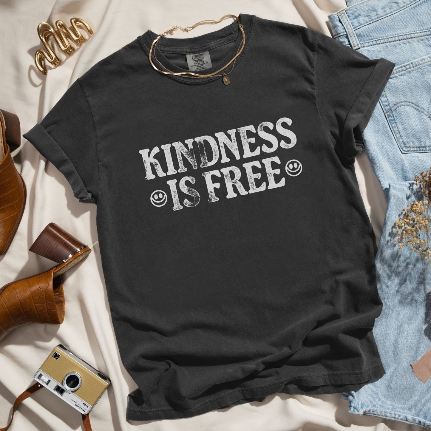 Kindness Is Free | Comfort Tee - Coco & Rho