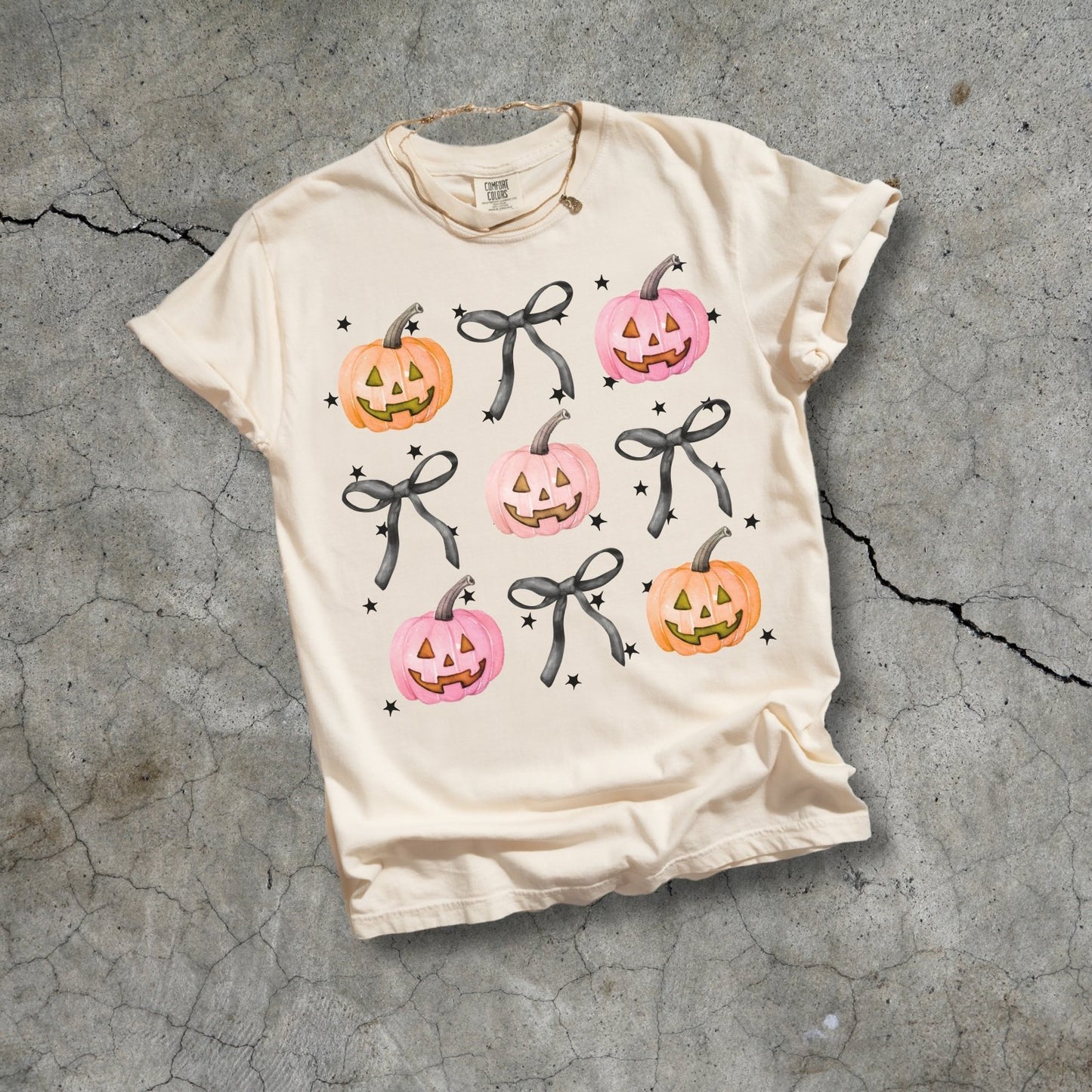 Pumpkin Bow Collage | Comfort Tee